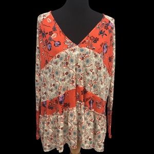 Free People Red Floral Flounced Hem V-neck Tunic Blouse Misses size S